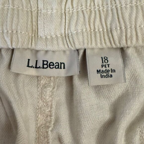 L.L. Bean Comfort Stretch High-Rise Crop Ankle Pants Beige Women's 18 Petite - Picture 8 of 10